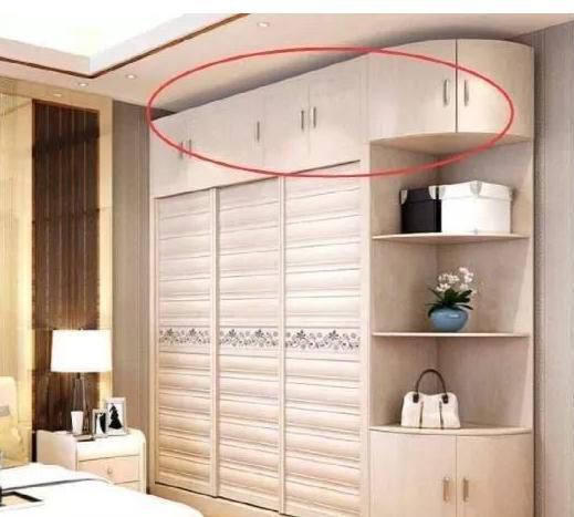 定制衣柜價格高不高？定制衣柜要不要做到頂很糾結(jié)？