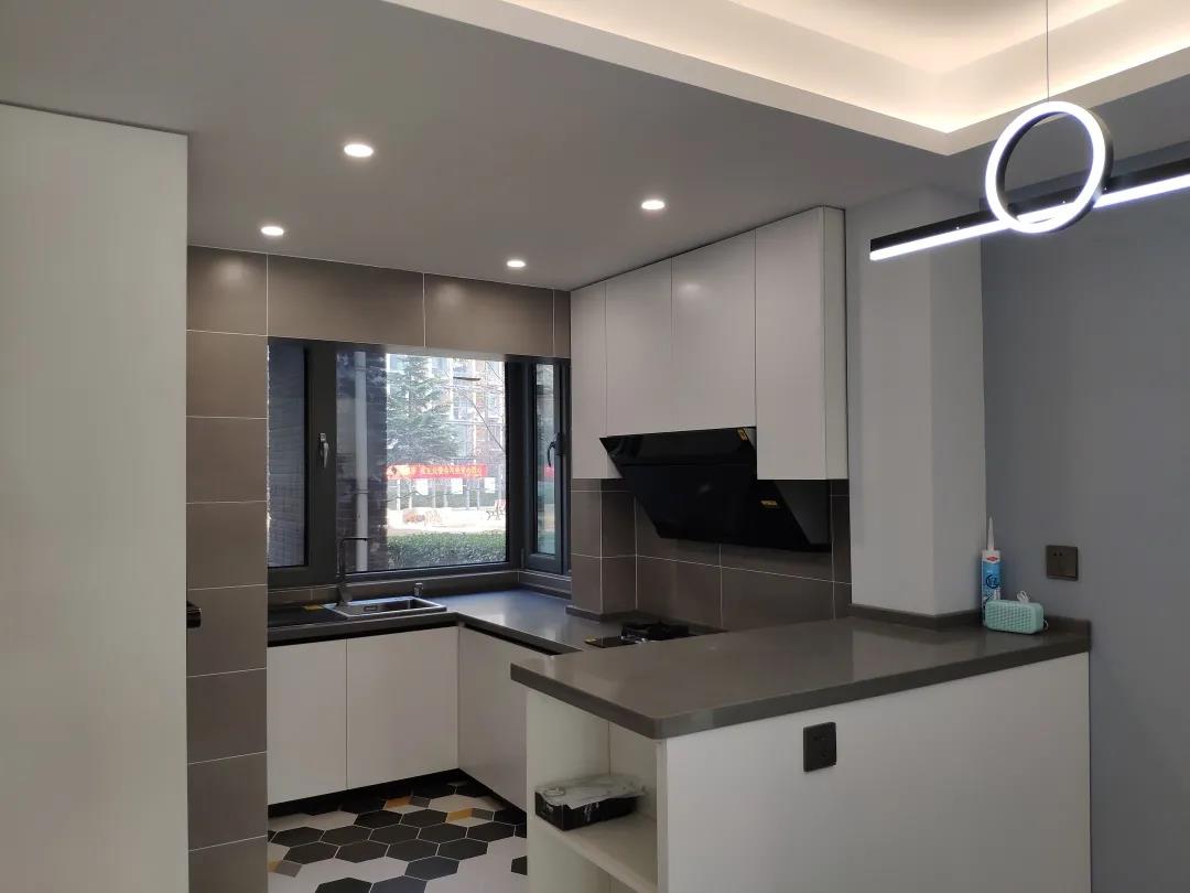 廚衛(wèi)吊頂用鋁扣板和石膏板哪個更好？